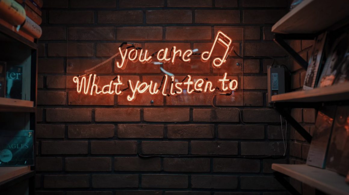 social media listening